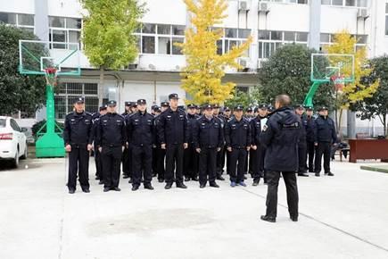 潜江市公安局推动警务现代化项目，增强市民安全感