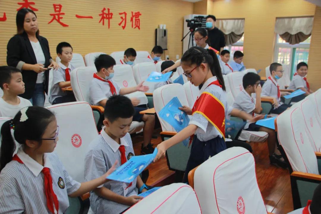 丛台区小学领导团队引领未来，塑造明日之星之光